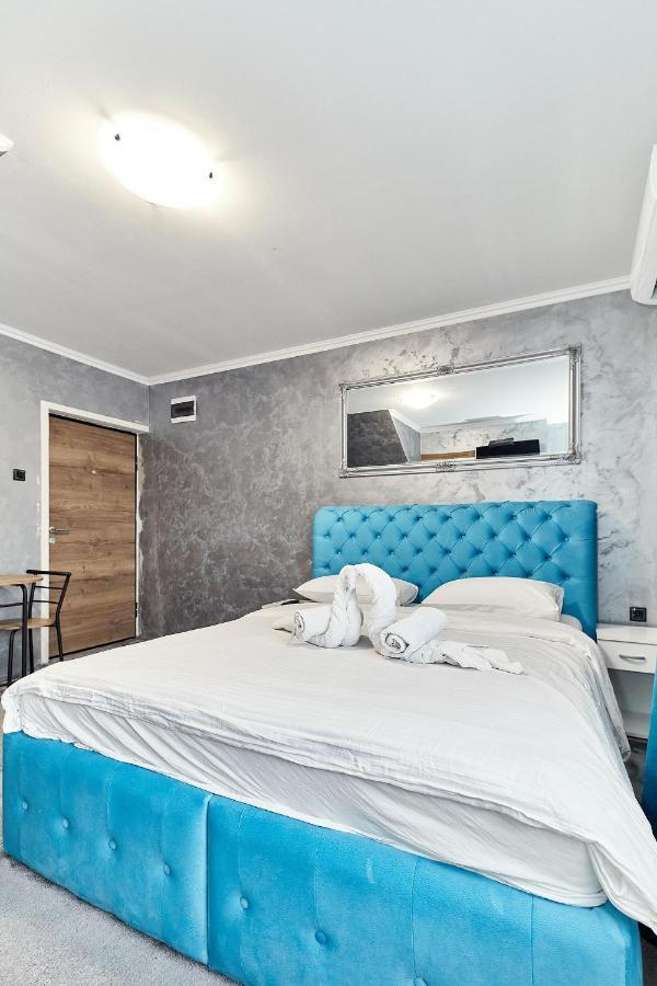 Room Novi Sad Luaran gambar